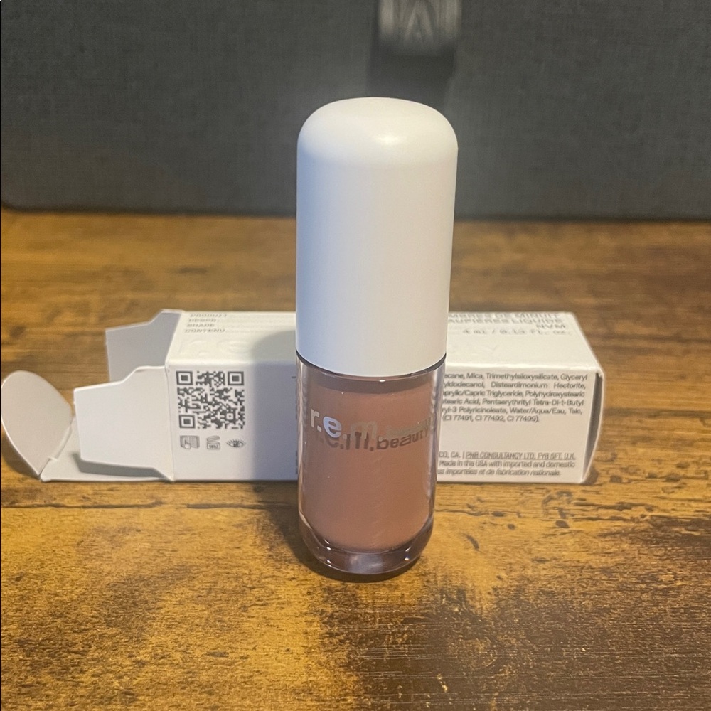 r.e.m. beauty NVM Liquid Eyeshadow